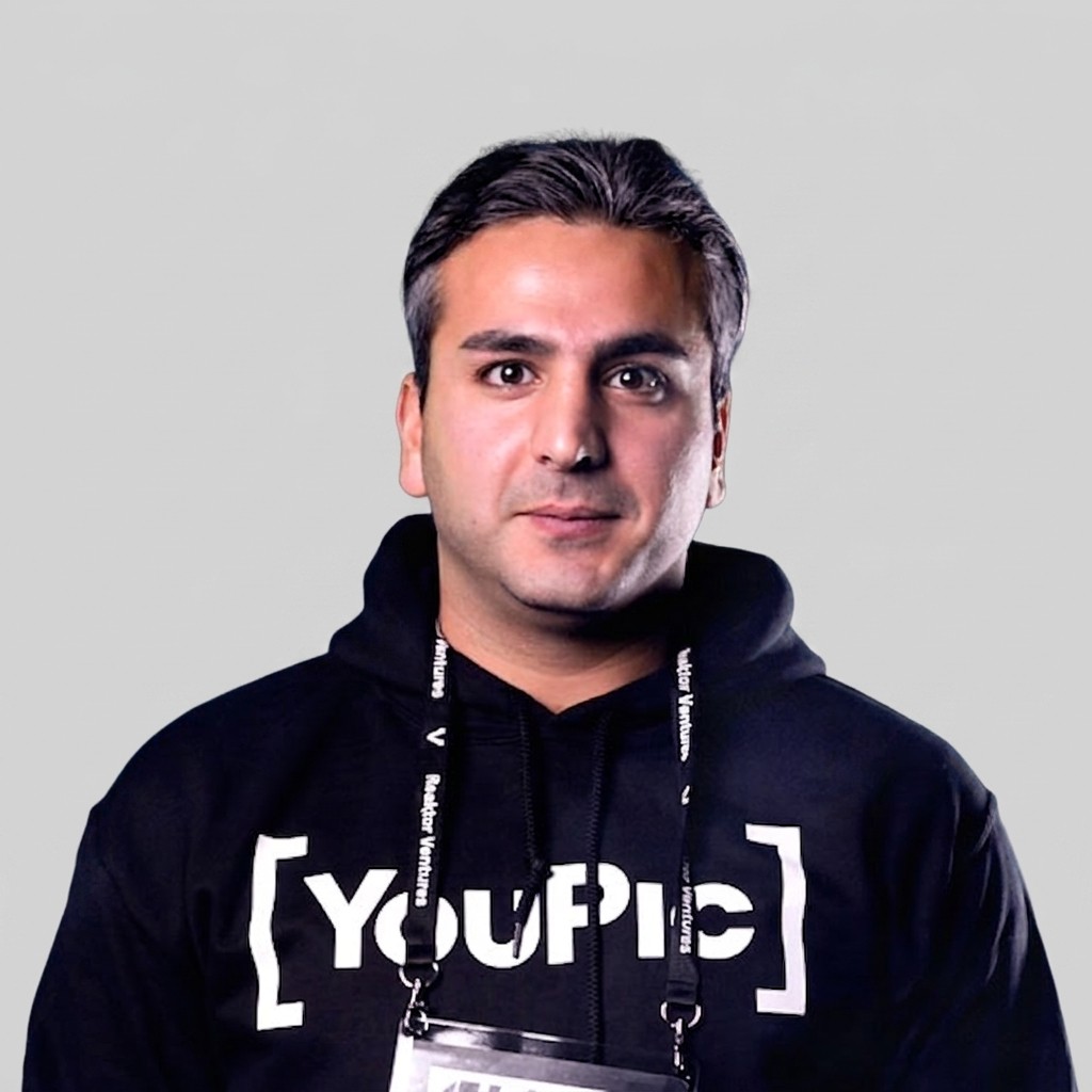 Navid Razazi